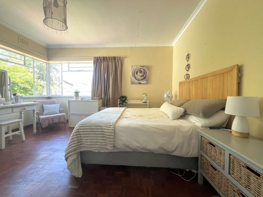 4 Bedroom Property for Sale in Lakeside Western Cape